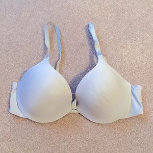 Victoria’s Secret bra, 36C